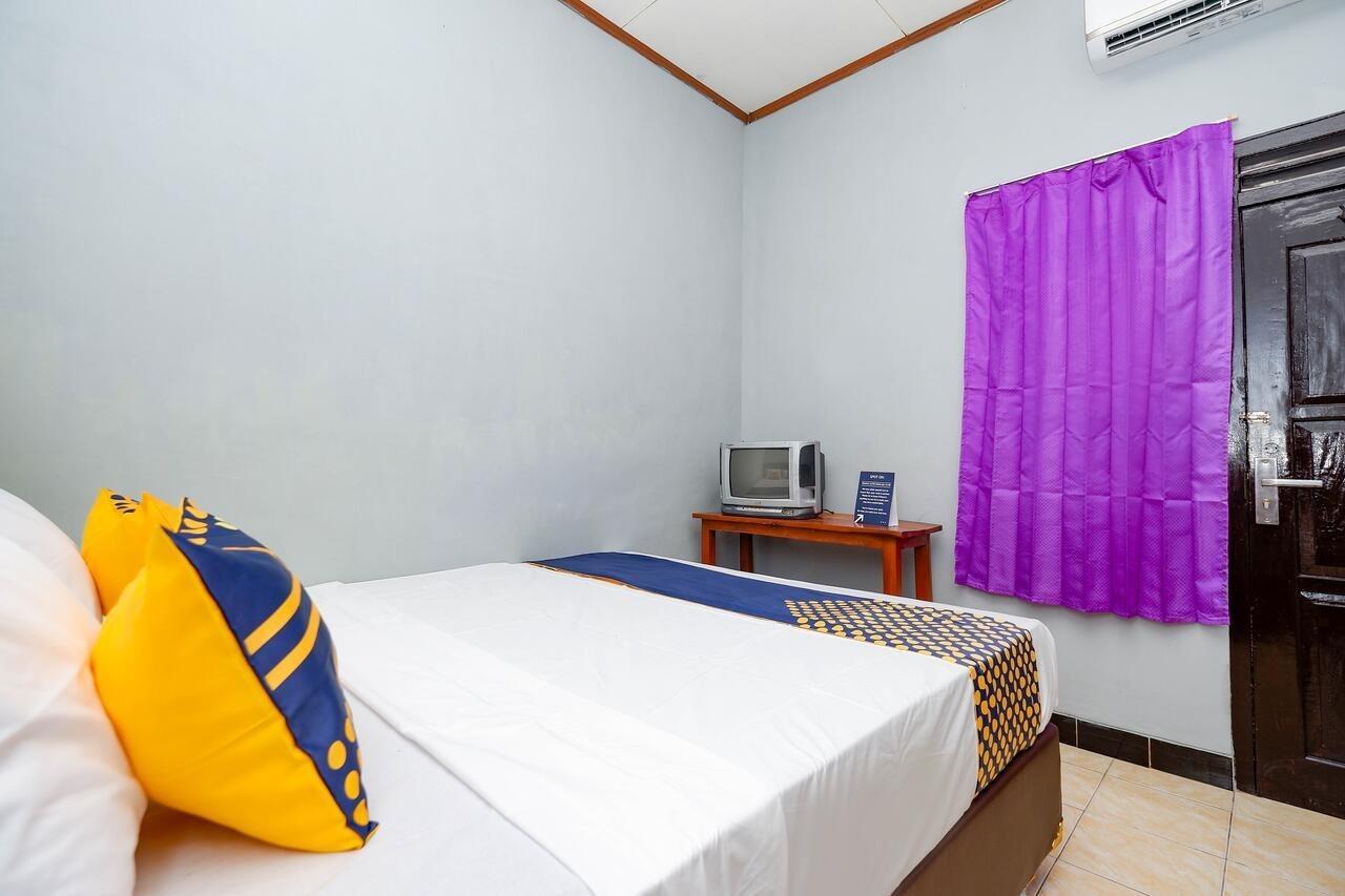 สปอต ออน 2821 กรียา กาวูลา ชาเรียะฮ์ Hotel Surakarta  ภายนอก รูปภาพ