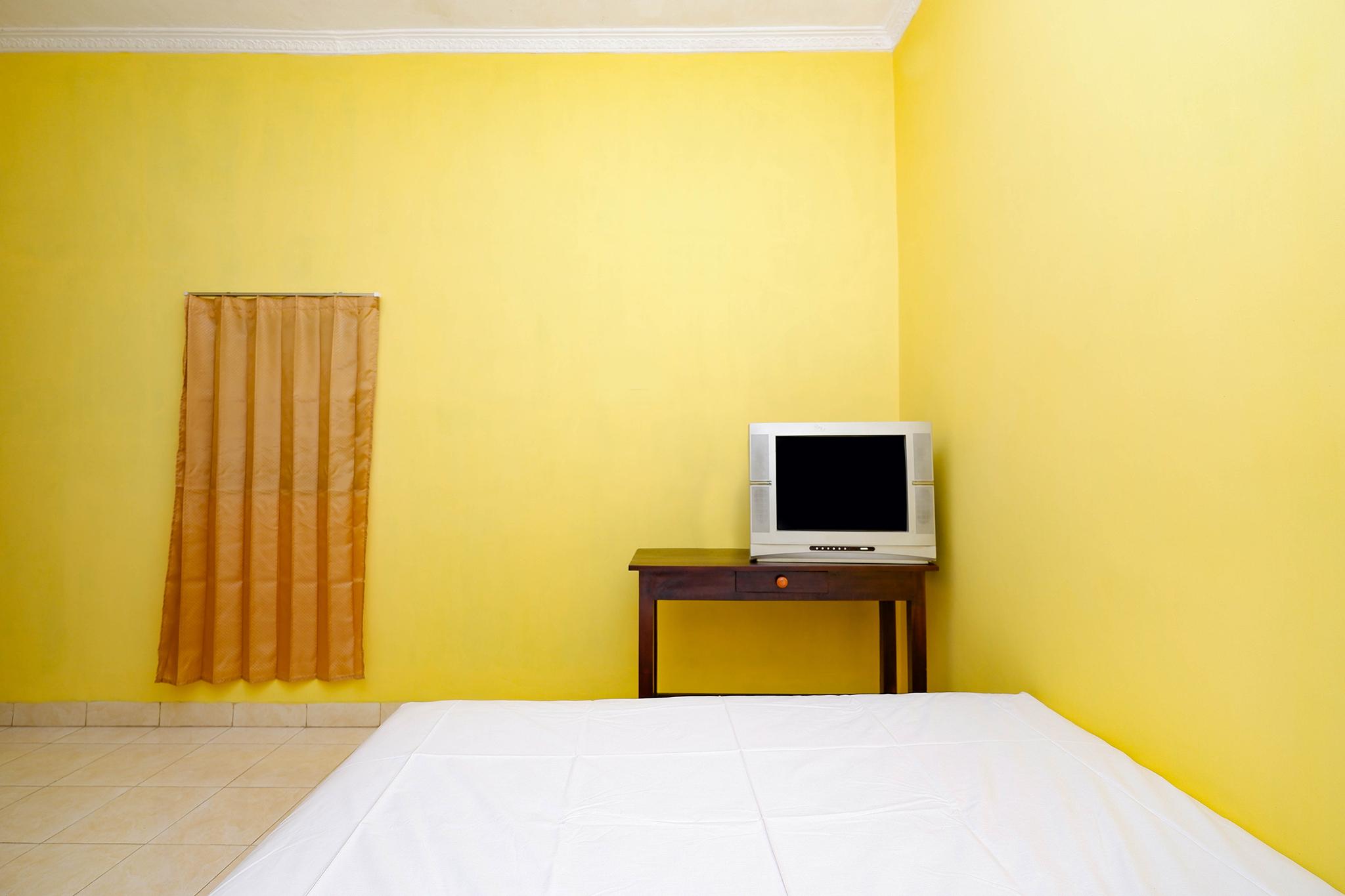 สปอต ออน 2821 กรียา กาวูลา ชาเรียะฮ์ Hotel Surakarta  ภายนอก รูปภาพ